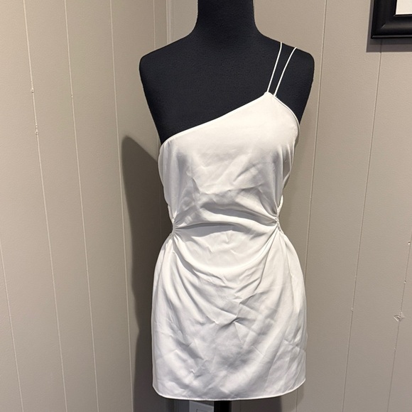 Zara Dresses & Skirts - B36 Zara Women’s Medium White One-Shoulder Mini Dress with Dual Thin Straps